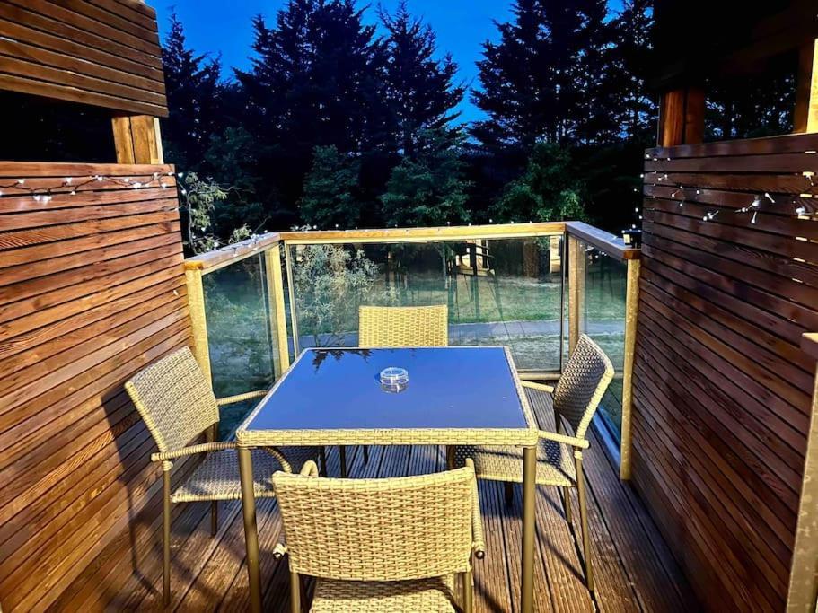 Brownberry Tree Serviced Apartment CBG エクステリア 写真
